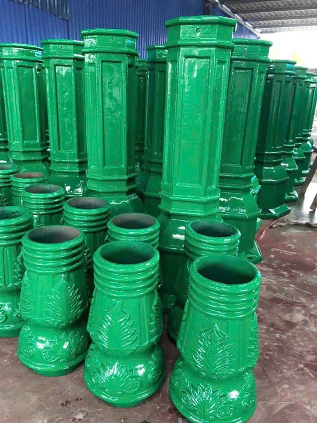 sản xuất cột trang trí 