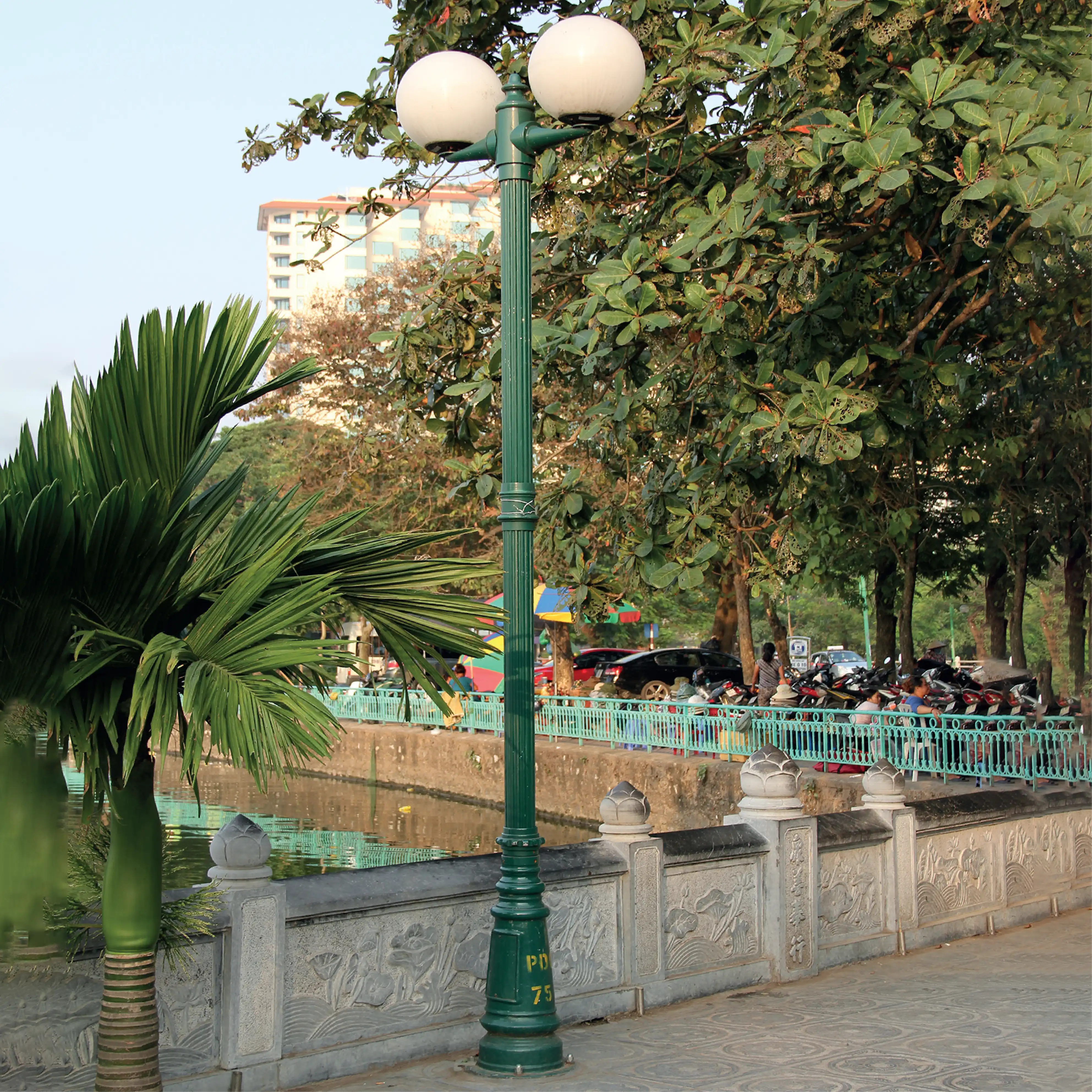 Cột trang trí PINE